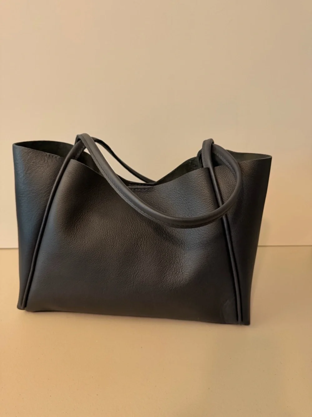 Portland leather midnight Verona bag large - Picture 2 of 6